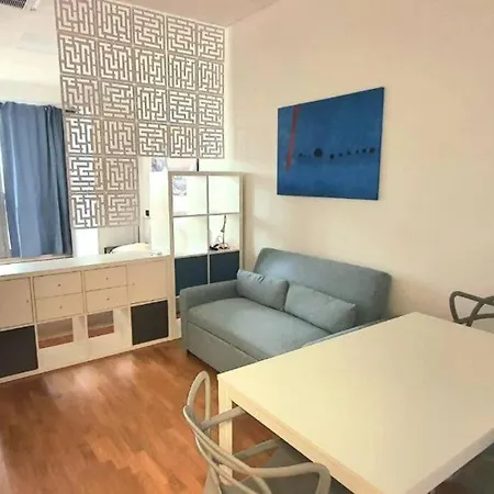Casa Con Parcheggio Privato